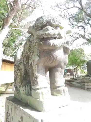 鶴谷八幡宮の狛犬