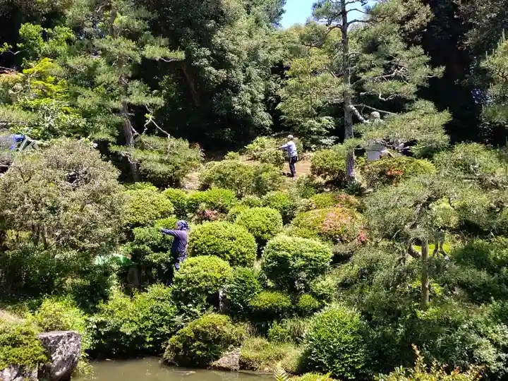 瀧谷寺の庭園
