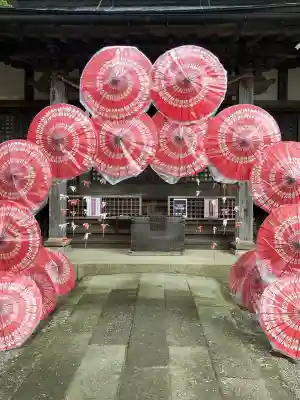 日枝神社の{uncategorized: "未分類", other: "その他", undefined: "問題あり", building: "その他建物", grave: "お墓", sacred_gate: "鳥居", guardian: "狛犬", statue: "像", buddha: "仏像", history: "歴史", nature: "自然", garden: "庭園", animal: "動物", pagoda: "塔", temizu: "手水舎", mountain_gate: "山門・神門", sanctuary: "本殿・本堂", subordinate: "末社・摂社", art: "芸術", scenery: "景色", jizo: "地蔵", ema: "絵馬", goshuin: "御朱印", omikuji: "おみくじ", items: "授与品その他", amulet: "お守り", goshuincho: "御朱印帳", eats: "食事", festival: "お祭り", votive_dance: "神楽", shichigosan: "七五三参", wedding: "結婚式", experience: "体験その他", initially: "初詣", around: "周辺", anti_infection: "感染症対策"}