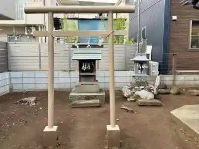 天祖神社の{uncategorized: "未分類", other: "その他", undefined: "問題あり", building: "その他建物", grave: "お墓", sacred_gate: "鳥居", guardian: "狛犬", statue: "像", buddha: "仏像", history: "歴史", nature: "自然", garden: "庭園", animal: "動物", pagoda: "塔", temizu: "手水舎", mountain_gate: "山門・神門", sanctuary: "本殿・本堂", subordinate: "末社・摂社", art: "芸術", scenery: "景色", jizo: "地蔵", ema: "絵馬", goshuin: "御朱印", omikuji: "おみくじ", items: "授与品その他", amulet: "お守り", goshuincho: "御朱印帳", eats: "食事", festival: "お祭り", votive_dance: "神楽", shichigosan: "七五三参", wedding: "結婚式", experience: "体験その他", initially: "初詣", around: "周辺", anti_infection: "感染症対策"}