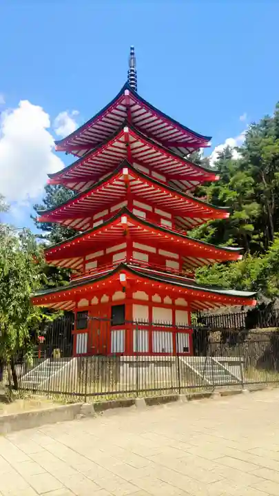 新倉富士浅間神社(山梨県)