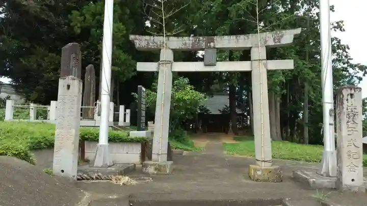 八幡神社の鳥居