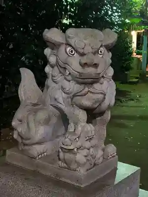 銀杏岡八幡神社の狛犬