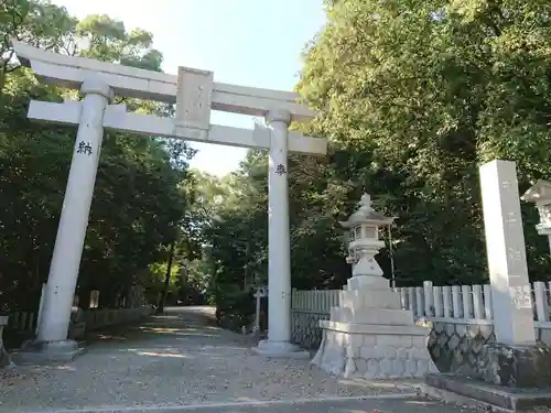 成石神社の鳥居