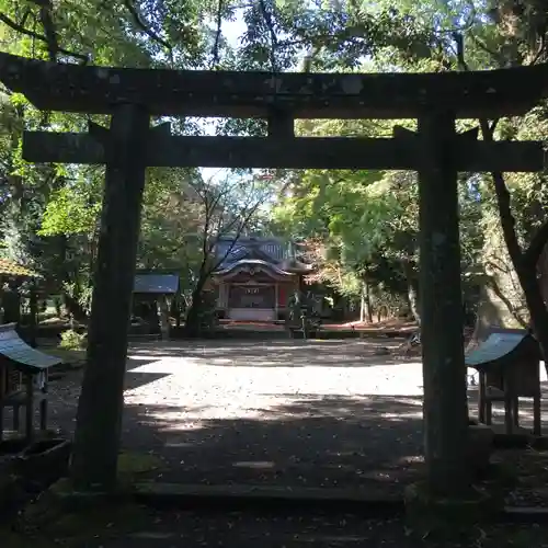 綾神社の鳥居