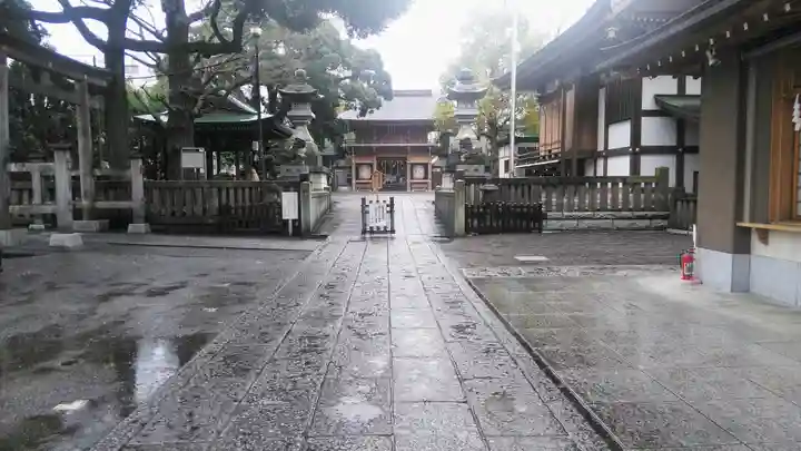 八幡大神社の庭園