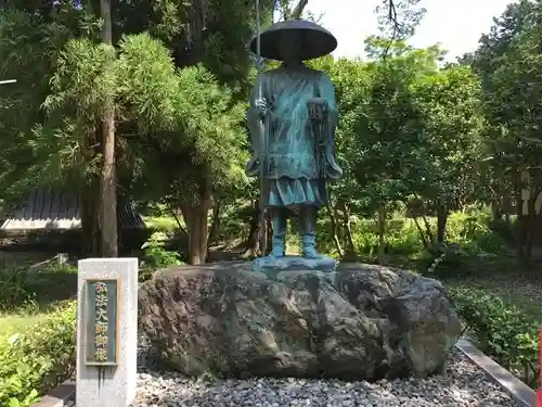 鑁阿寺の像