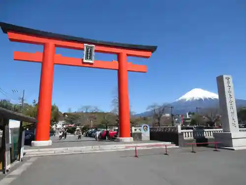 富士山本宮浅間大社の鳥居