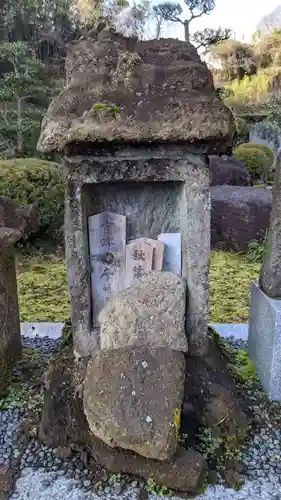 陽徳寺の末社