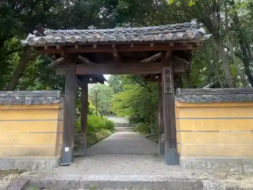 秋篠寺(奈良県)