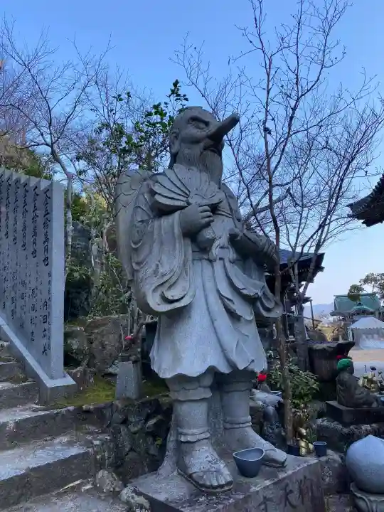 大聖院の{uncategorized: "未分類", other: "その他", undefined: "問題あり", building: "その他建物", grave: "お墓", sacred_gate: "鳥居", guardian: "狛犬", statue: "像", buddha: "仏像", history: "歴史", nature: "自然", garden: "庭園", animal: "動物", pagoda: "塔", temizu: "手水舎", mountain_gate: "山門・神門", sanctuary: "本殿・本堂", subordinate: "末社・摂社", art: "芸術", scenery: "景色", jizo: "地蔵", ema: "絵馬", goshuin: "御朱印", omikuji: "おみくじ", items: "授与品その他", amulet: "お守り", goshuincho: "御朱印帳", eats: "食事", festival: "お祭り", votive_dance: "神楽", shichigosan: "七五三参", wedding: "結婚式", experience: "体験その他", initially: "初詣", around: "周辺", anti_infection: "感染症対策"}