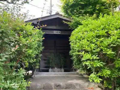 密蔵寺の{uncategorized: "未分類", other: "その他", undefined: "問題あり", building: "その他建物", grave: "お墓", sacred_gate: "鳥居", guardian: "狛犬", statue: "像", buddha: "仏像", history: "歴史", nature: "自然", garden: "庭園", animal: "動物", pagoda: "塔", temizu: "手水舎", mountain_gate: "山門・神門", sanctuary: "本殿・本堂", subordinate: "末社・摂社", art: "芸術", scenery: "景色", jizo: "地蔵", ema: "絵馬", goshuin: "御朱印", omikuji: "おみくじ", items: "授与品その他", amulet: "お守り", goshuincho: "御朱印帳", eats: "食事", festival: "お祭り", votive_dance: "神楽", shichigosan: "七五三参", wedding: "結婚式", experience: "体験その他", initially: "初詣", around: "周辺", anti_infection: "感染症対策"}