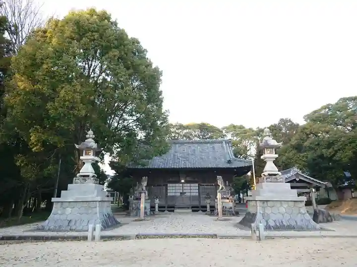 古村積神社の本殿・本堂