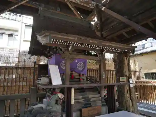 被官稲荷神社の本殿・本堂