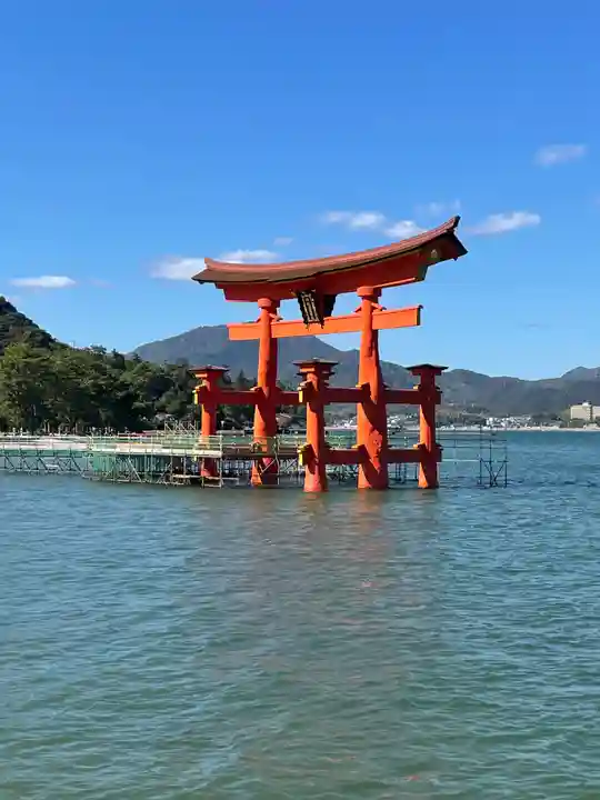 厳島神社(広島県)