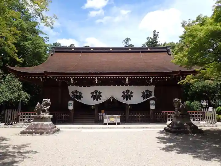 多田神社の本殿・本堂