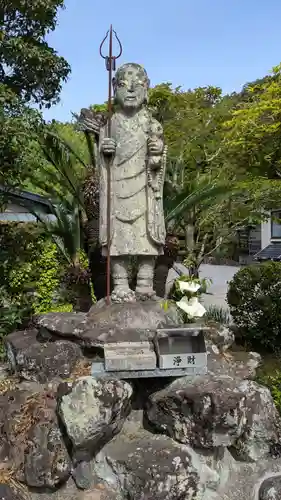 大楽寺の像