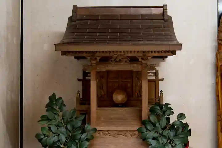 新屋山神社(山梨県)