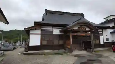 慈恩寺の本殿・本堂