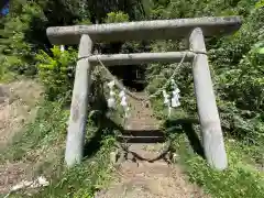 薬利神社の鳥居