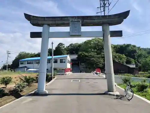 八幡神社の鳥居