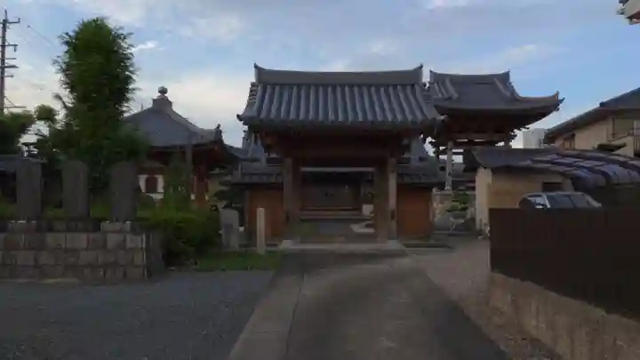 寳昌寺の山門・神門