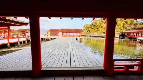 厳島神社(広島県)