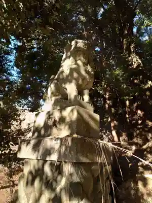 二宮神社の狛犬