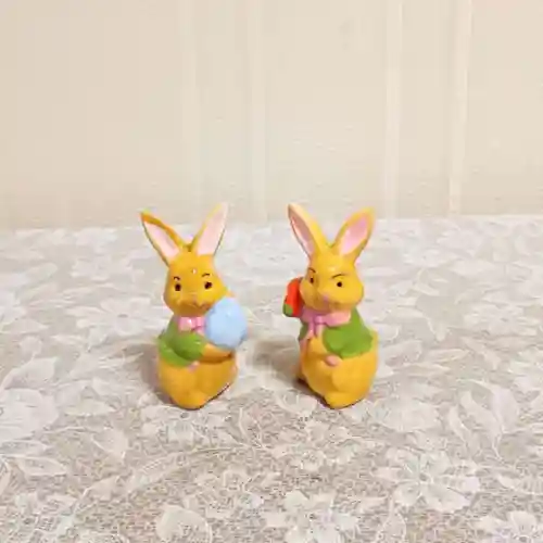 彌彦神社　(伊夜日子神社)の像