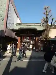 とげぬき地蔵尊 高岩寺の山門