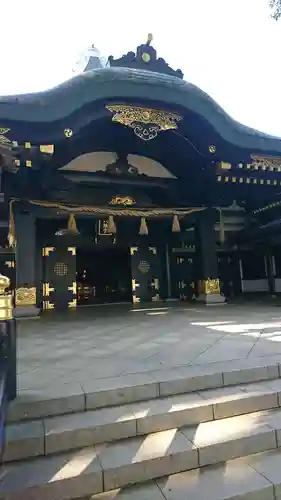 穴八幡宮の本殿・本堂