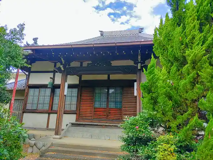 心楽寺の本殿・本堂