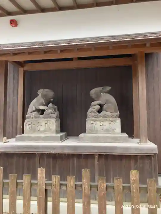 調神社の狛犬