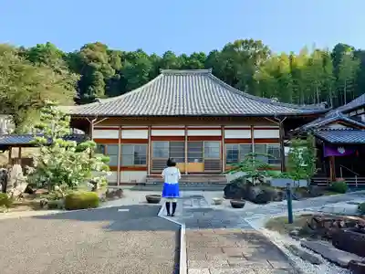 龍洞院の本殿・本堂