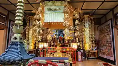 法弘寺の本殿・本堂