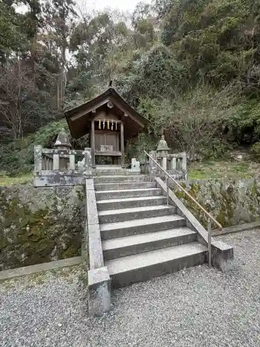 美保神社の{uncategorized: "未分類", other: "その他", undefined: "問題あり", building: "その他建物", grave: "お墓", sacred_gate: "鳥居", guardian: "狛犬", statue: "像", buddha: "仏像", history: "歴史", nature: "自然", garden: "庭園", animal: "動物", pagoda: "塔", temizu: "手水舎", mountain_gate: "山門・神門", sanctuary: "本殿・本堂", subordinate: "末社・摂社", art: "芸術", scenery: "景色", jizo: "地蔵", ema: "絵馬", goshuin: "御朱印", omikuji: "おみくじ", items: "授与品その他", amulet: "お守り", goshuincho: "御朱印帳", eats: "食事", festival: "お祭り", votive_dance: "神楽", shichigosan: "七五三参", wedding: "結婚式", experience: "体験その他", initially: "初詣", around: "周辺", anti_infection: "感染症対策"}