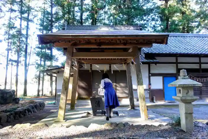 八名井神社の手水舎