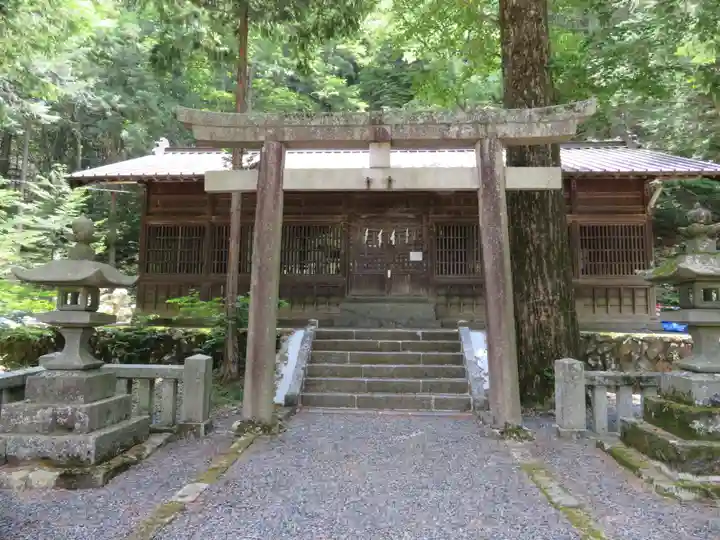 南宮神社の本殿・本堂
