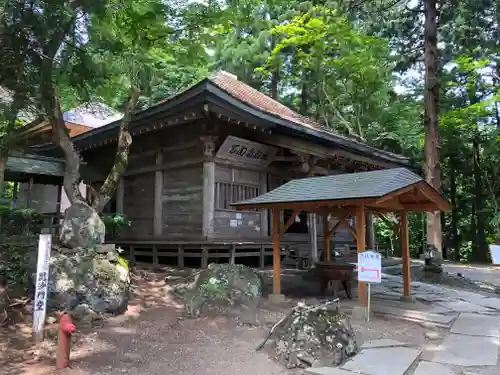 熊野神社の本殿