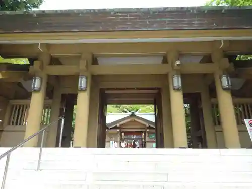 東郷神社の山門・神門