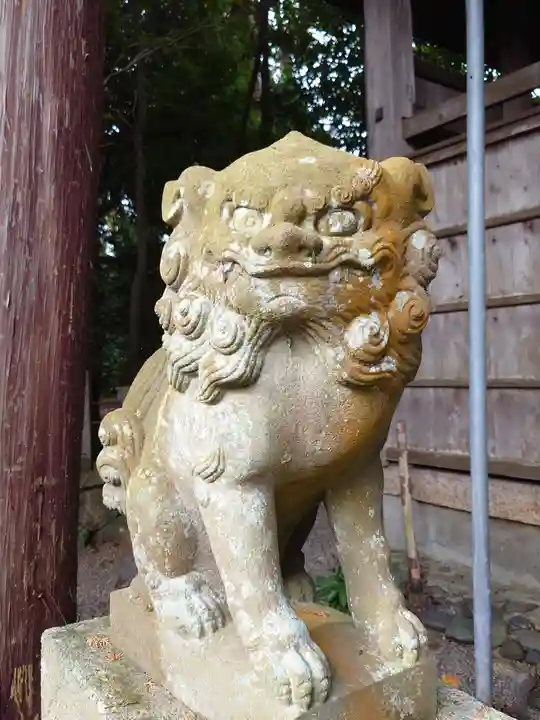 立志神社の狛犬