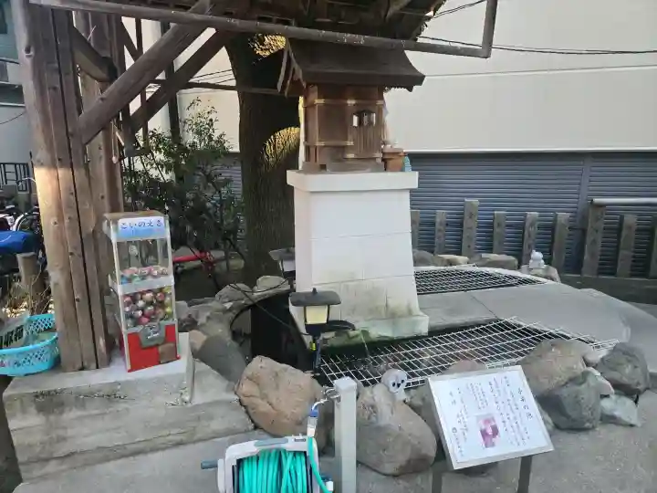 杭瀬熊野神社の{uncategorized: "未分類", other: "その他", undefined: "問題あり", building: "その他建物", grave: "お墓", sacred_gate: "鳥居", guardian: "狛犬", statue: "像", buddha: "仏像", history: "歴史", nature: "自然", garden: "庭園", animal: "動物", pagoda: "塔", temizu: "手水舎", mountain_gate: "山門・神門", sanctuary: "本殿・本堂", subordinate: "末社・摂社", art: "芸術", scenery: "景色", jizo: "地蔵", ema: "絵馬", goshuin: "御朱印", omikuji: "おみくじ", items: "授与品その他", amulet: "お守り", goshuincho: "御朱印帳", eats: "食事", festival: "お祭り", votive_dance: "神楽", shichigosan: "七五三参", wedding: "結婚式", experience: "体験その他", initially: "初詣", around: "周辺", anti_infection: "感染症対策"}