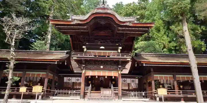 諏訪大社下社秋宮の本殿・本堂