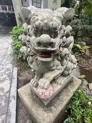 伏見神宝神社の{uncategorized: "未分類", other: "その他", undefined: "問題あり", building: "その他建物", grave: "お墓", sacred_gate: "鳥居", guardian: "狛犬", statue: "像", buddha: "仏像", history: "歴史", nature: "自然", garden: "庭園", animal: "動物", pagoda: "塔", temizu: "手水舎", mountain_gate: "山門・神門", sanctuary: "本殿・本堂", subordinate: "末社・摂社", art: "芸術", scenery: "景色", jizo: "地蔵", ema: "絵馬", goshuin: "御朱印", omikuji: "おみくじ", items: "授与品その他", amulet: "お守り", goshuincho: "御朱印帳", eats: "食事", festival: "お祭り", votive_dance: "神楽", shichigosan: "七五三参", wedding: "結婚式", experience: "体験その他", initially: "初詣", around: "周辺", anti_infection: "感染症対策"}