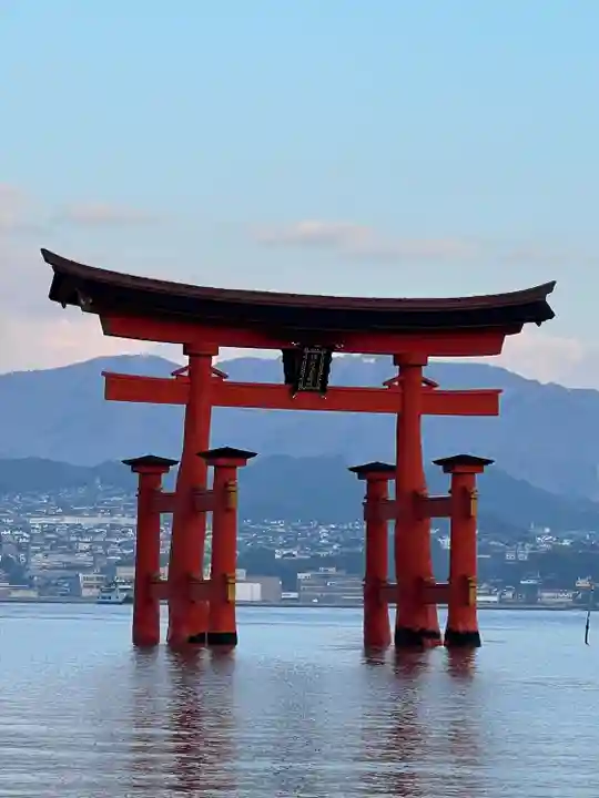 厳島神社(広島県)