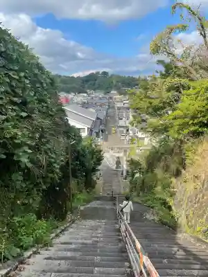 廣瀬神社の{uncategorized: "未分類", other: "その他", undefined: "問題あり", building: "その他建物", grave: "お墓", sacred_gate: "鳥居", guardian: "狛犬", statue: "像", buddha: "仏像", history: "歴史", nature: "自然", garden: "庭園", animal: "動物", pagoda: "塔", temizu: "手水舎", mountain_gate: "山門・神門", sanctuary: "本殿・本堂", subordinate: "末社・摂社", art: "芸術", scenery: "景色", jizo: "地蔵", ema: "絵馬", goshuin: "御朱印", omikuji: "おみくじ", items: "授与品その他", amulet: "お守り", goshuincho: "御朱印帳", eats: "食事", festival: "お祭り", votive_dance: "神楽", shichigosan: "七五三参", wedding: "結婚式", experience: "体験その他", initially: "初詣", around: "周辺", anti_infection: "感染症対策"}