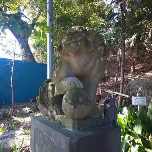 大稲荷神社の狛犬