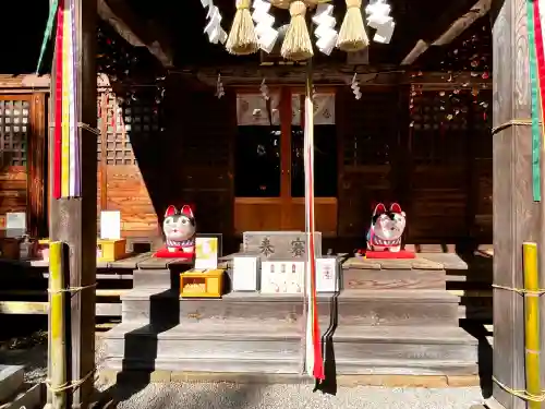 滑川神社 - 仕事と子どもの守り神の{uncategorized: "未分類", other: "その他", undefined: "問題あり", building: "その他建物", grave: "お墓", sacred_gate: "鳥居", guardian: "狛犬", statue: "像", buddha: "仏像", history: "歴史", nature: "自然", garden: "庭園", animal: "動物", pagoda: "塔", temizu: "手水舎", mountain_gate: "山門・神門", sanctuary: "本殿・本堂", subordinate: "末社・摂社", art: "芸術", scenery: "景色", jizo: "地蔵", ema: "絵馬", goshuin: "御朱印", omikuji: "おみくじ", items: "授与品その他", amulet: "お守り", goshuincho: "御朱印帳", eats: "食事", festival: "お祭り", votive_dance: "神楽", shichigosan: "七五三参", wedding: "結婚式", experience: "体験その他", initially: "初詣", around: "周辺", anti_infection: "感染症対策"}