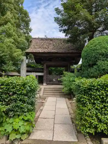 極楽寺（霊鷲山感應院極楽律寺）の山門・神門