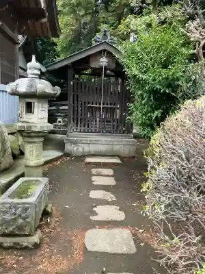 白蛇辨財天の{uncategorized: "未分類", other: "その他", undefined: "問題あり", building: "その他建物", grave: "お墓", sacred_gate: "鳥居", guardian: "狛犬", statue: "像", buddha: "仏像", history: "歴史", nature: "自然", garden: "庭園", animal: "動物", pagoda: "塔", temizu: "手水舎", mountain_gate: "山門・神門", sanctuary: "本殿・本堂", subordinate: "末社・摂社", art: "芸術", scenery: "景色", jizo: "地蔵", ema: "絵馬", goshuin: "御朱印", omikuji: "おみくじ", items: "授与品その他", amulet: "お守り", goshuincho: "御朱印帳", eats: "食事", festival: "お祭り", votive_dance: "神楽", shichigosan: "七五三参", wedding: "結婚式", experience: "体験その他", initially: "初詣", around: "周辺", anti_infection: "感染症対策"}